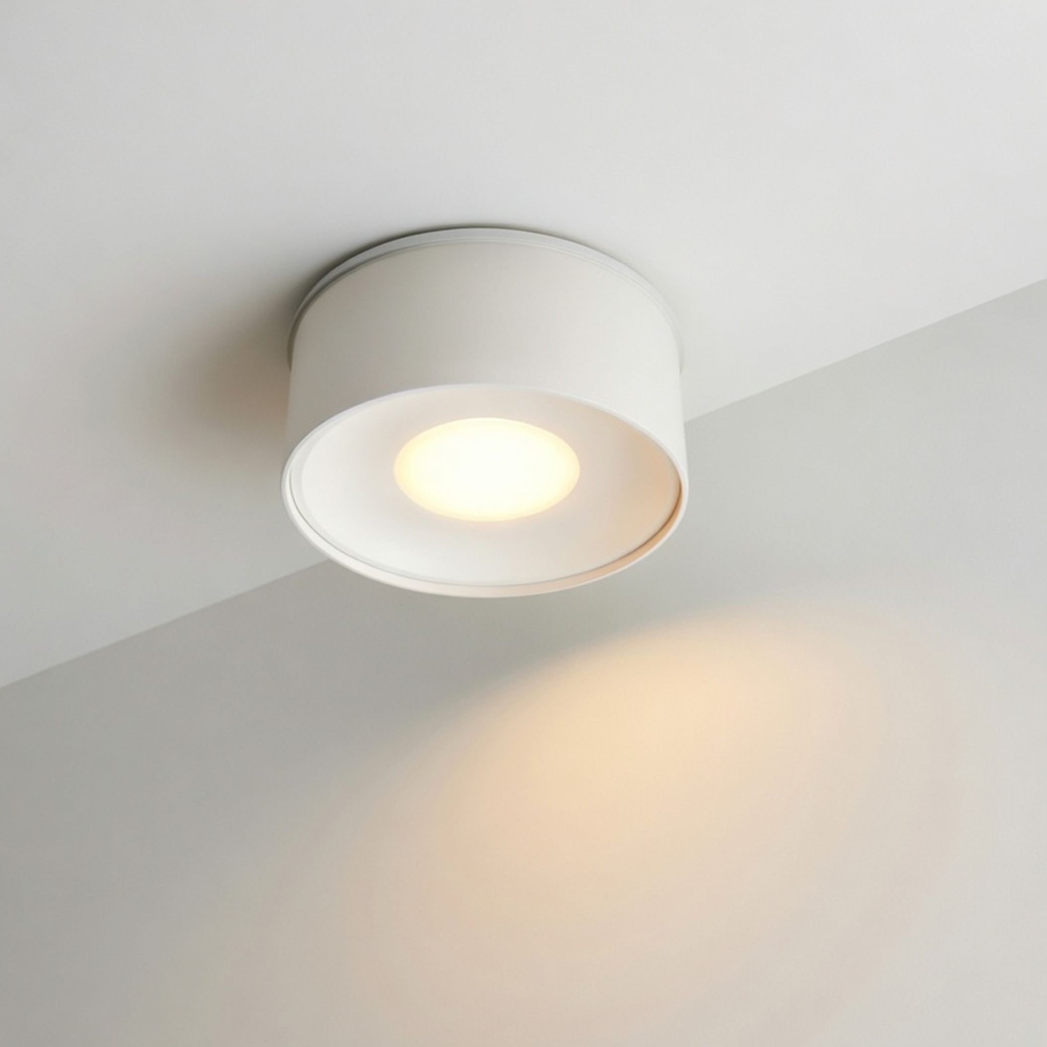 WTA.O01.007.30.18 WERTMARK TECHNICAL ALTAIR светильник точечный накладной, LED, 18W, 3000K