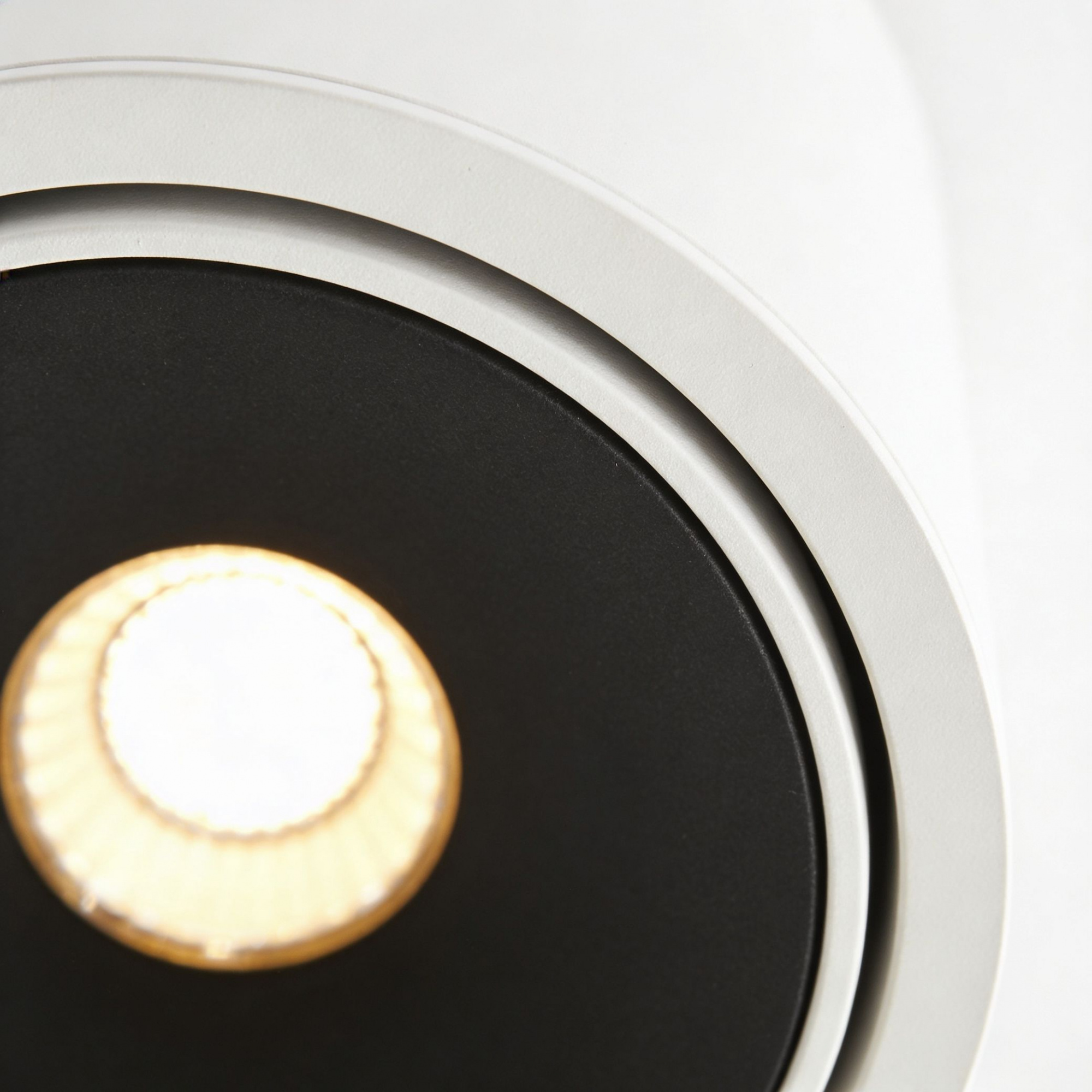 WTA.O06.067.30.07 WERTMARK TECHNICAL ALTAIR светильник точечный накладной, LED, 7W, 3000K